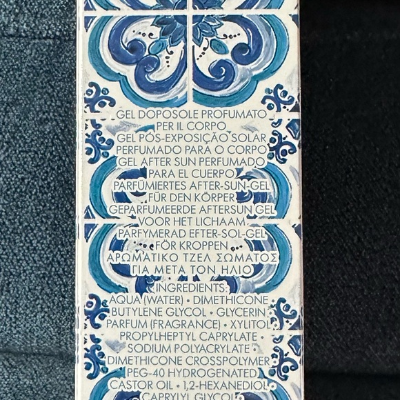 *NEW IN BOX* Dolce and Gabbana Light Blue Summer Gel - Picture 2 of 3